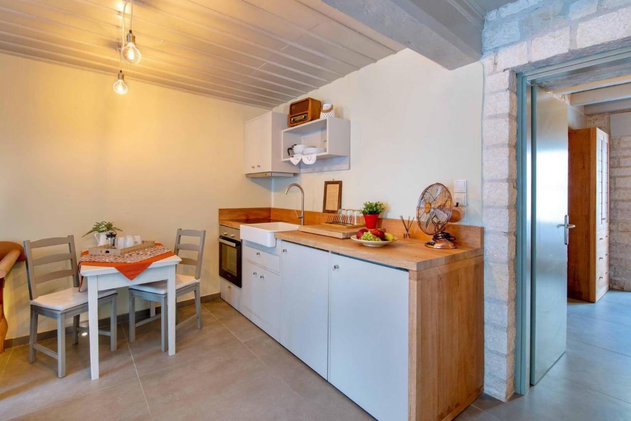 Lakka Stone House 0 Apartment Гайос Екстериор снимка